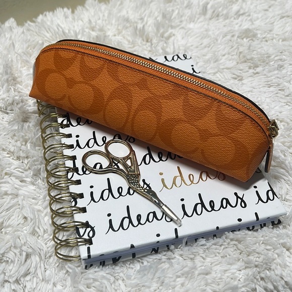 🎀 Coach bundle pencil case and wristlet - Picture 3 of 11